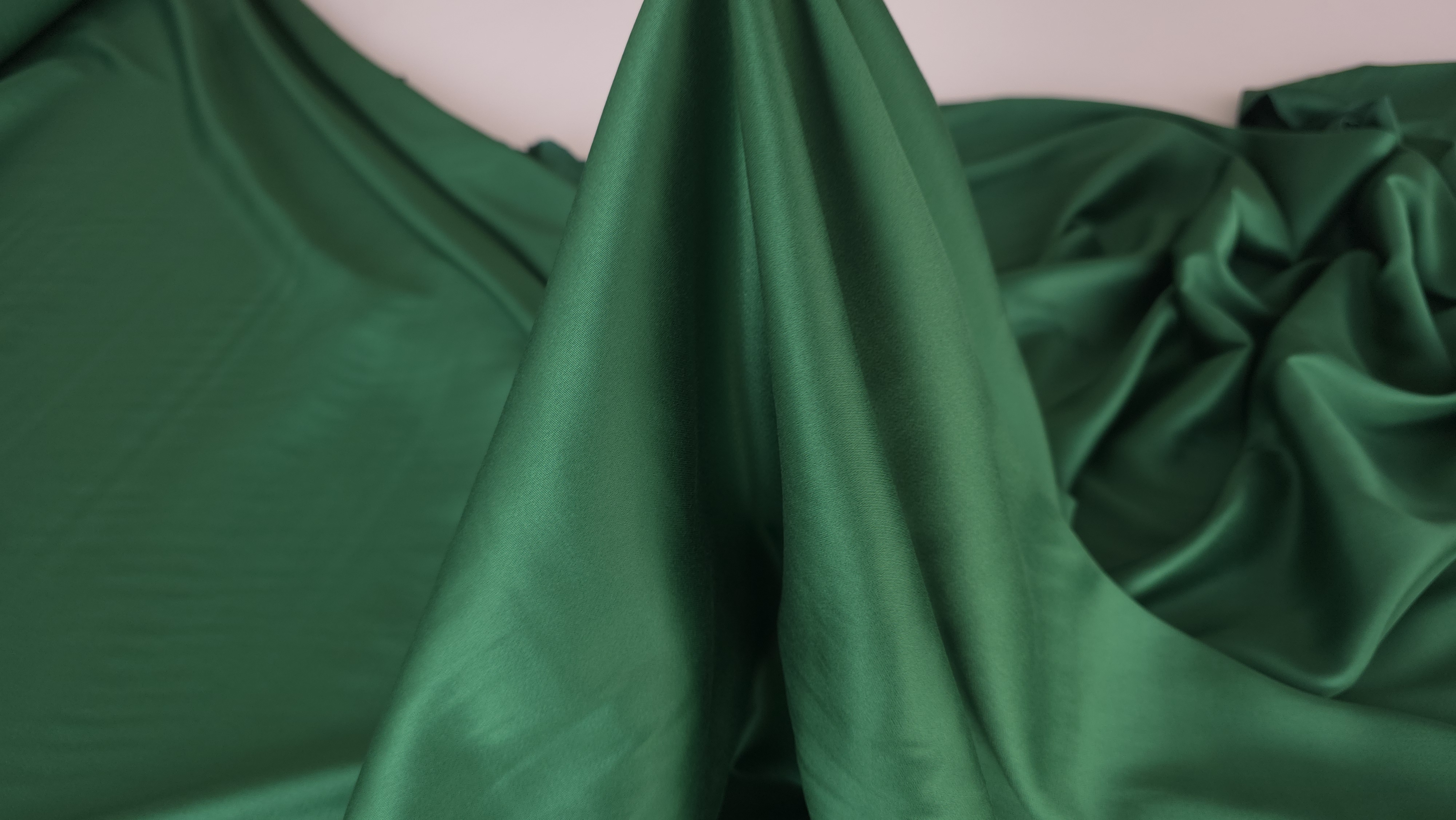 tesatura cu bumbac si matase naturala verdetesatura cu bumbac si matase naturala verde evelin textile (2)