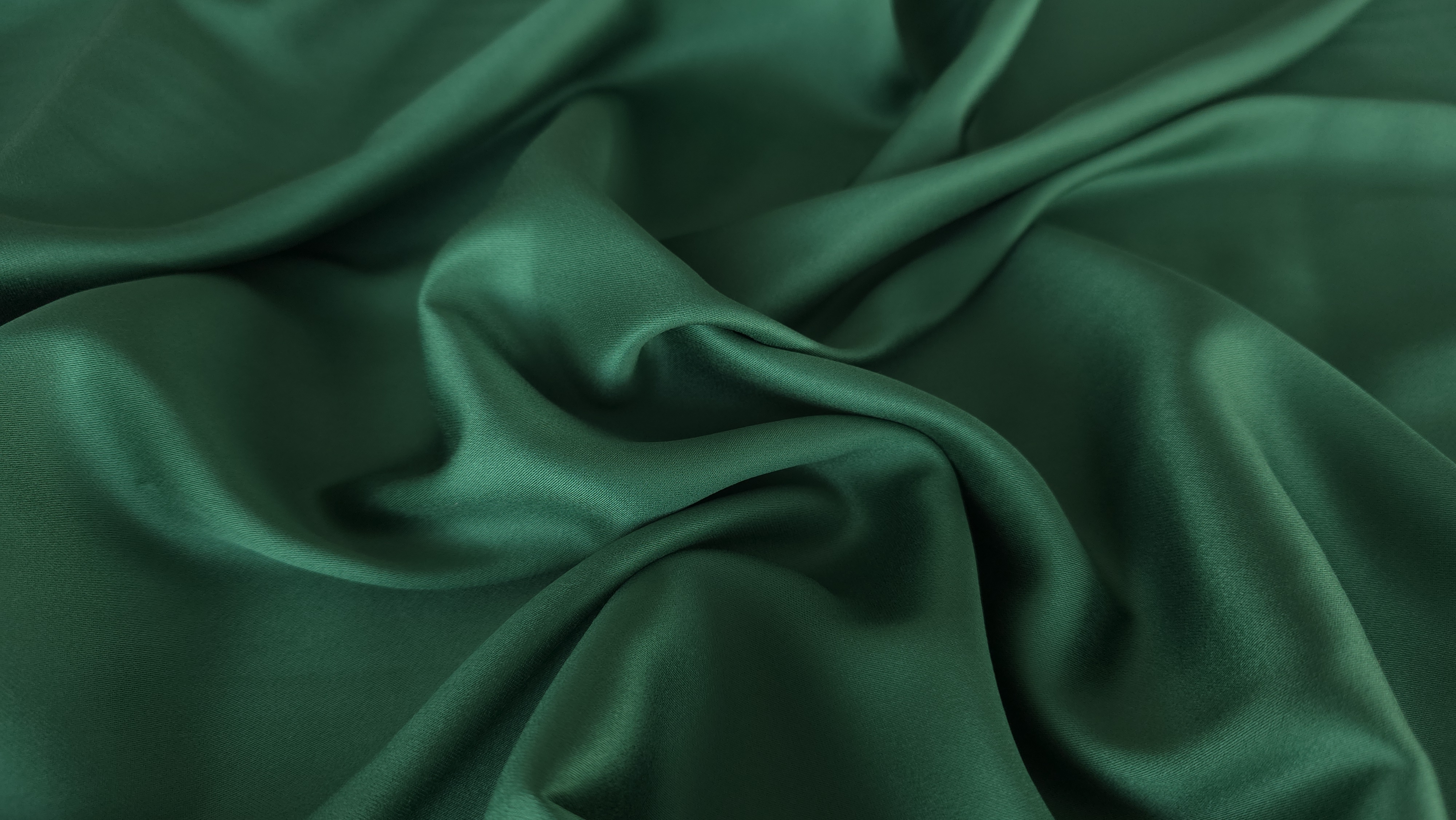 tesatura cu bumbac si matase naturala verdetesatura cu bumbac si matase naturala verde evelin textile (5)