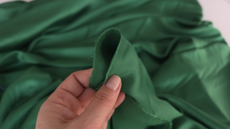 tesatura cu bumbac si matase naturala verdetesatura cu bumbac si matase naturala verde evelin textile (6)