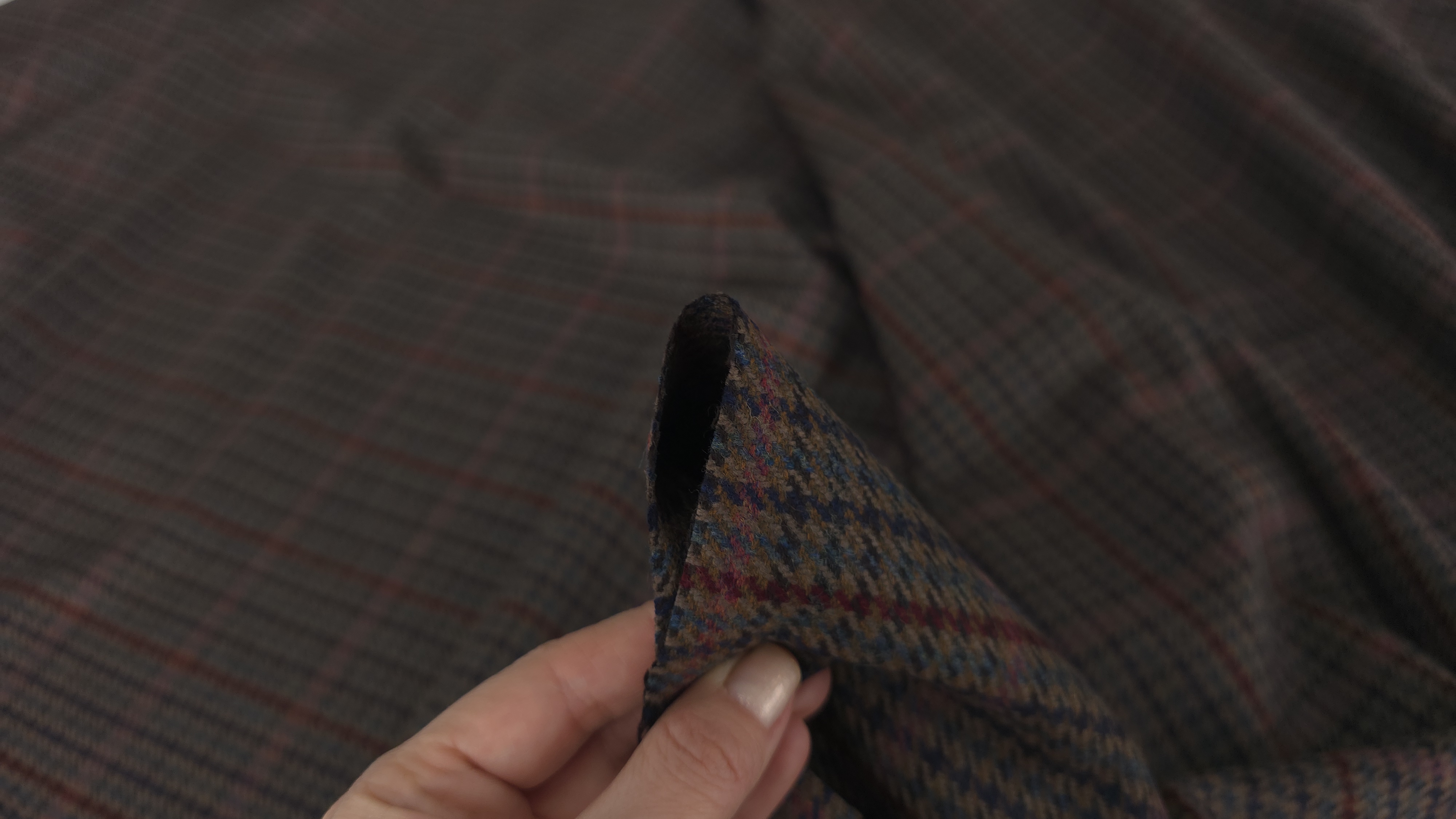 stofa din lana in carouri maro inchis evelin textile (3)