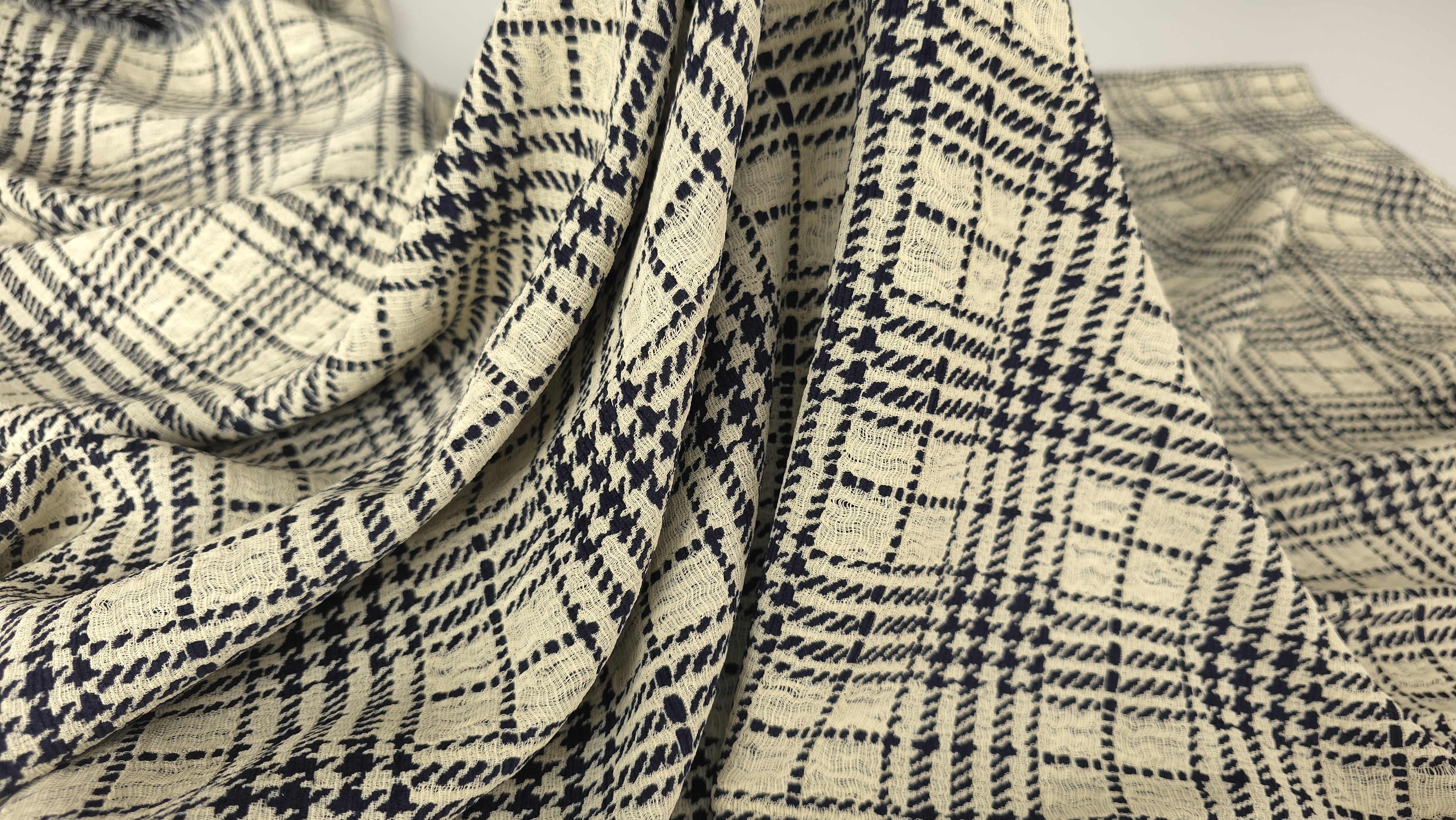 tesatura cu 2 fete raniero gattinoni couture bleumarin ivory evelin textile (10)