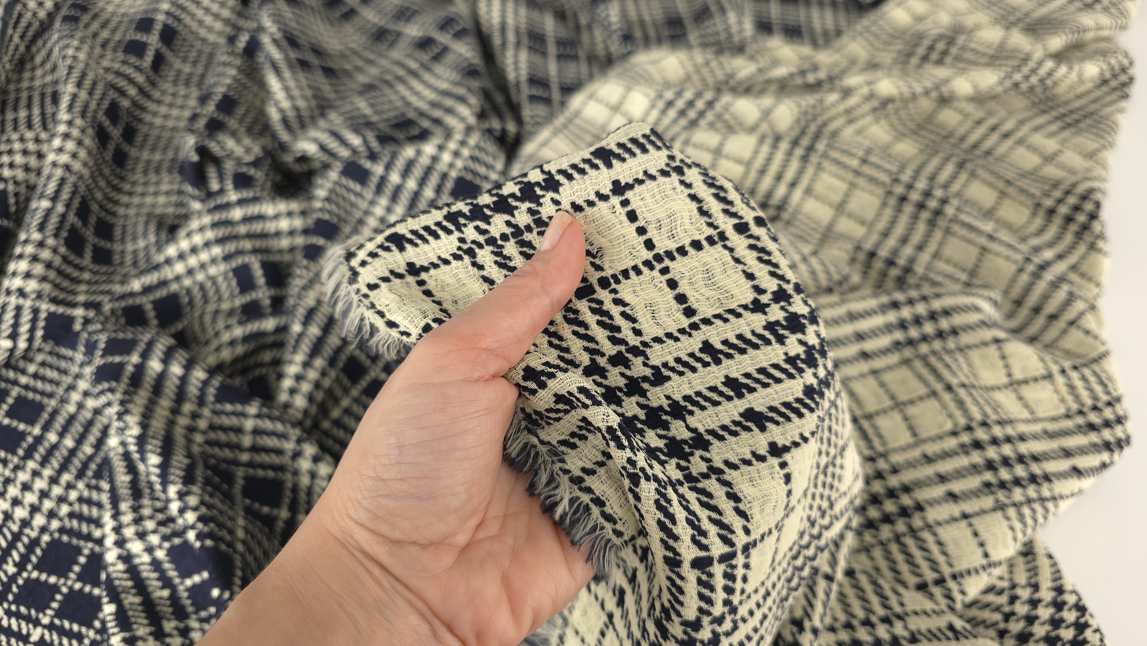 tesatura cu 2 fete raniero gattinoni couture bleumarin ivory evelin textile (5)