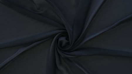 Georgette crep negru în spirală centrală cu raze fine dispuse radial