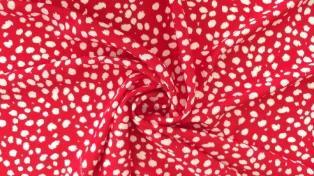 Răsucire spiralată centrală care arată elasticitatea și căderea