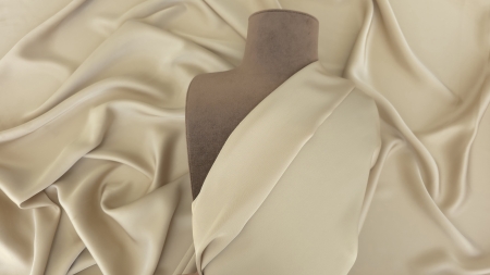 material satinat elastic cu luciu pe ambele fete drapat pe bust manechin nuanta nude