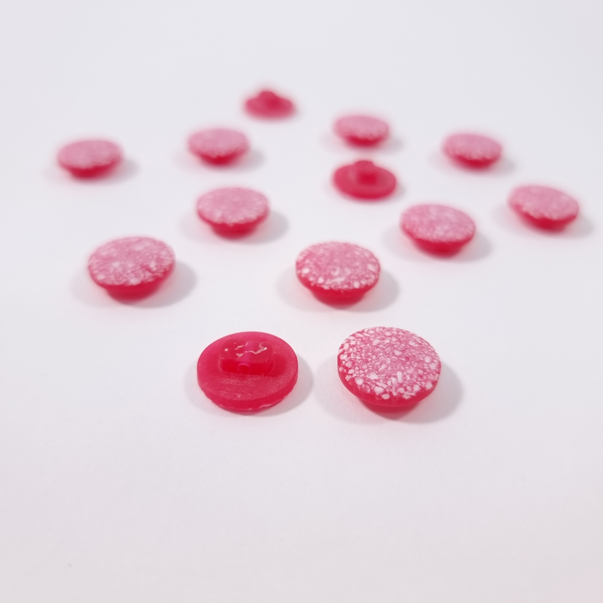 Nasturi tip granit cu picior PCS024, culoare fuxia, Ø15mm