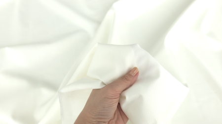 tesatura in de vara cu aspect satinat ivory metraj evelin textile
