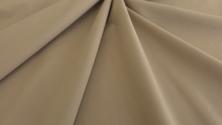 material nude inchis strans in spirala din centru