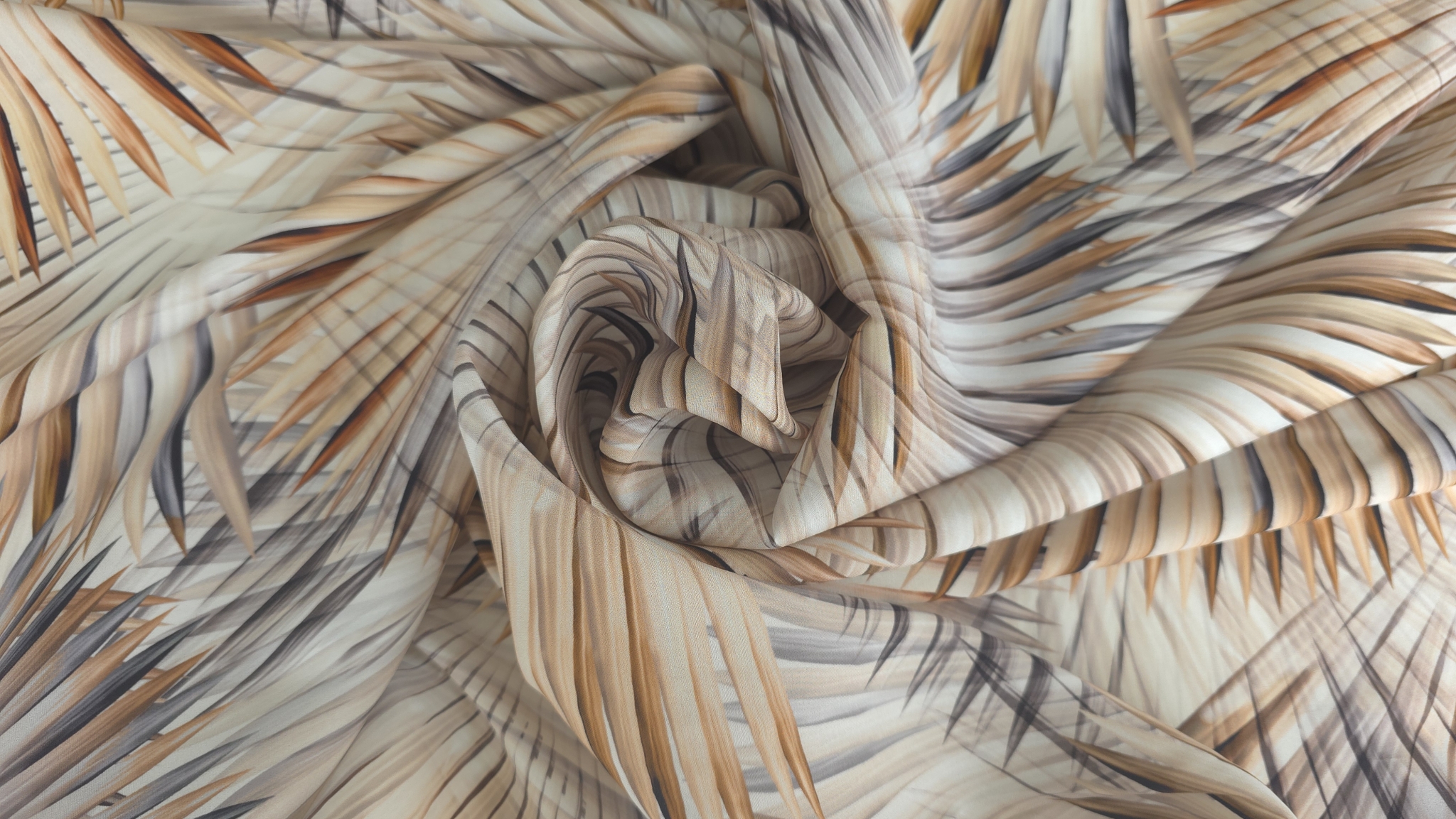 material satinat rasucit in nod central cu desen tropical neutru