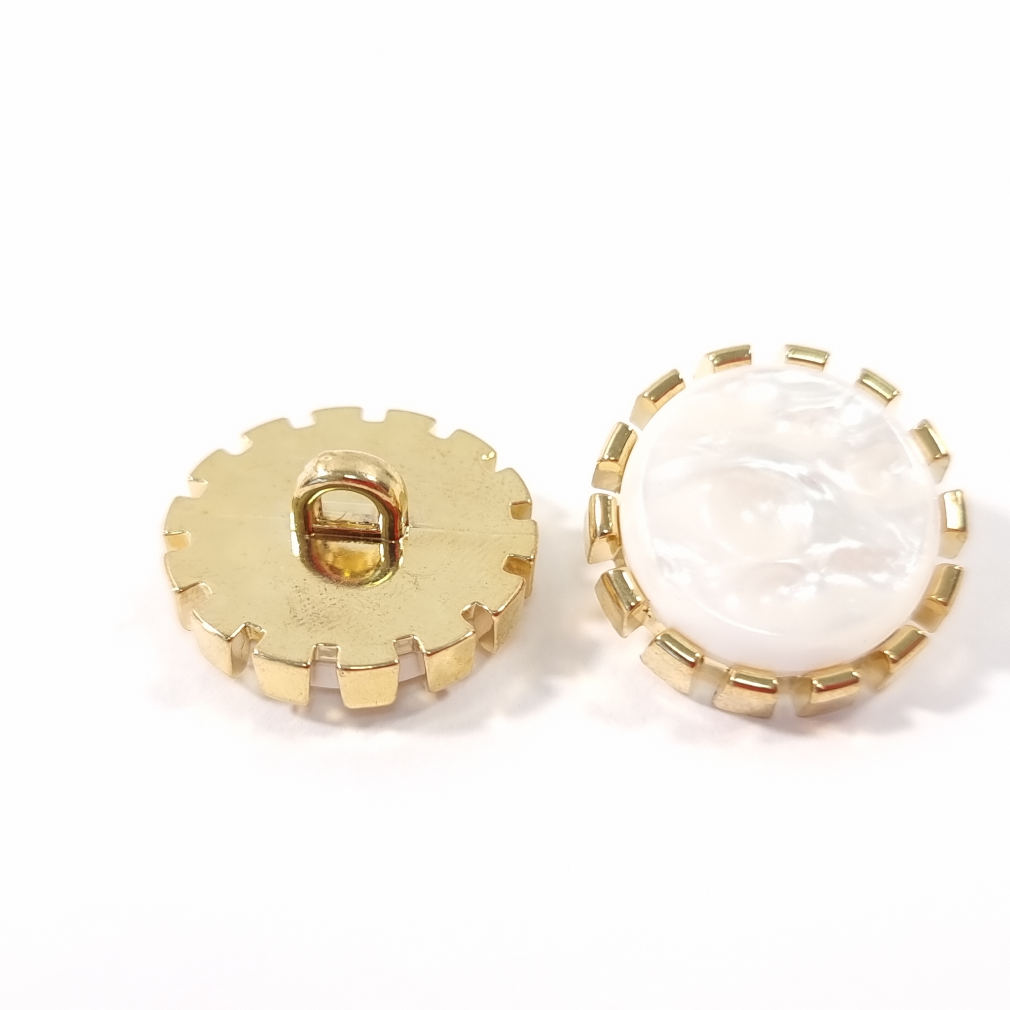 nasturi cu picior metalic ivory Ø15mm