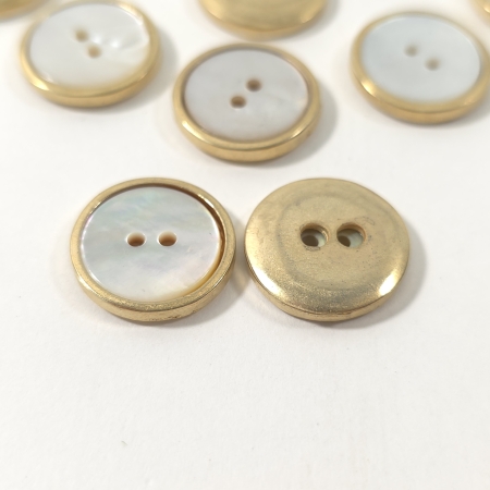 Nasturi eleganți ivory cu margine aurie PCS097, diametru 18 mm