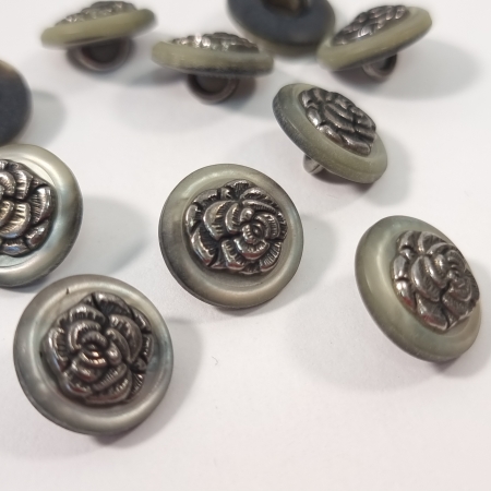 Nasture verde-gri Ø15mm cu floare metalică reliefată