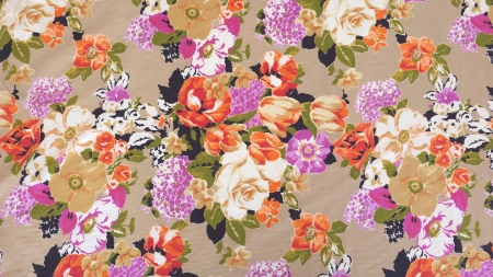 Poplin multicolor cu flori mari, hortensii lila și trandafiri crem pe fond bej
